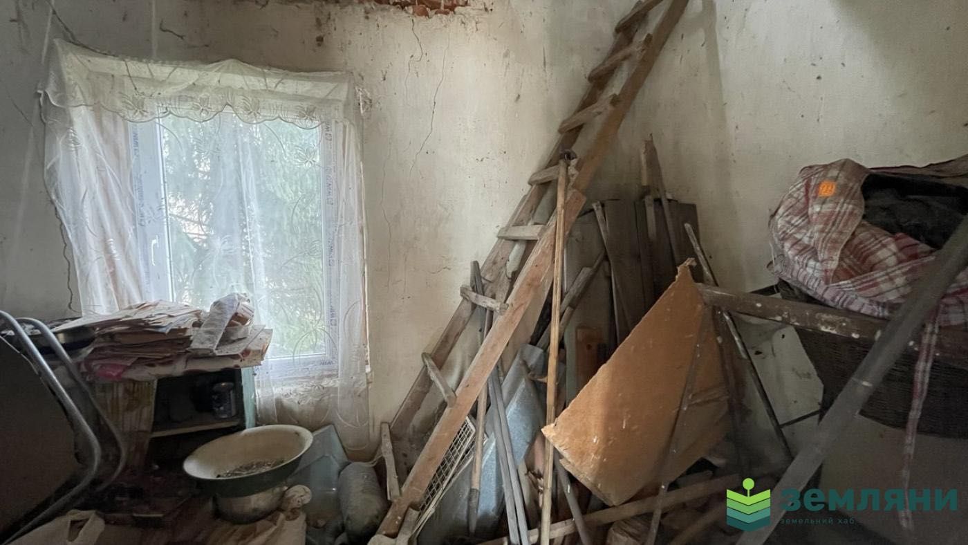 Продається дача із ділянкою 6 сот у с. Микитинці (2)