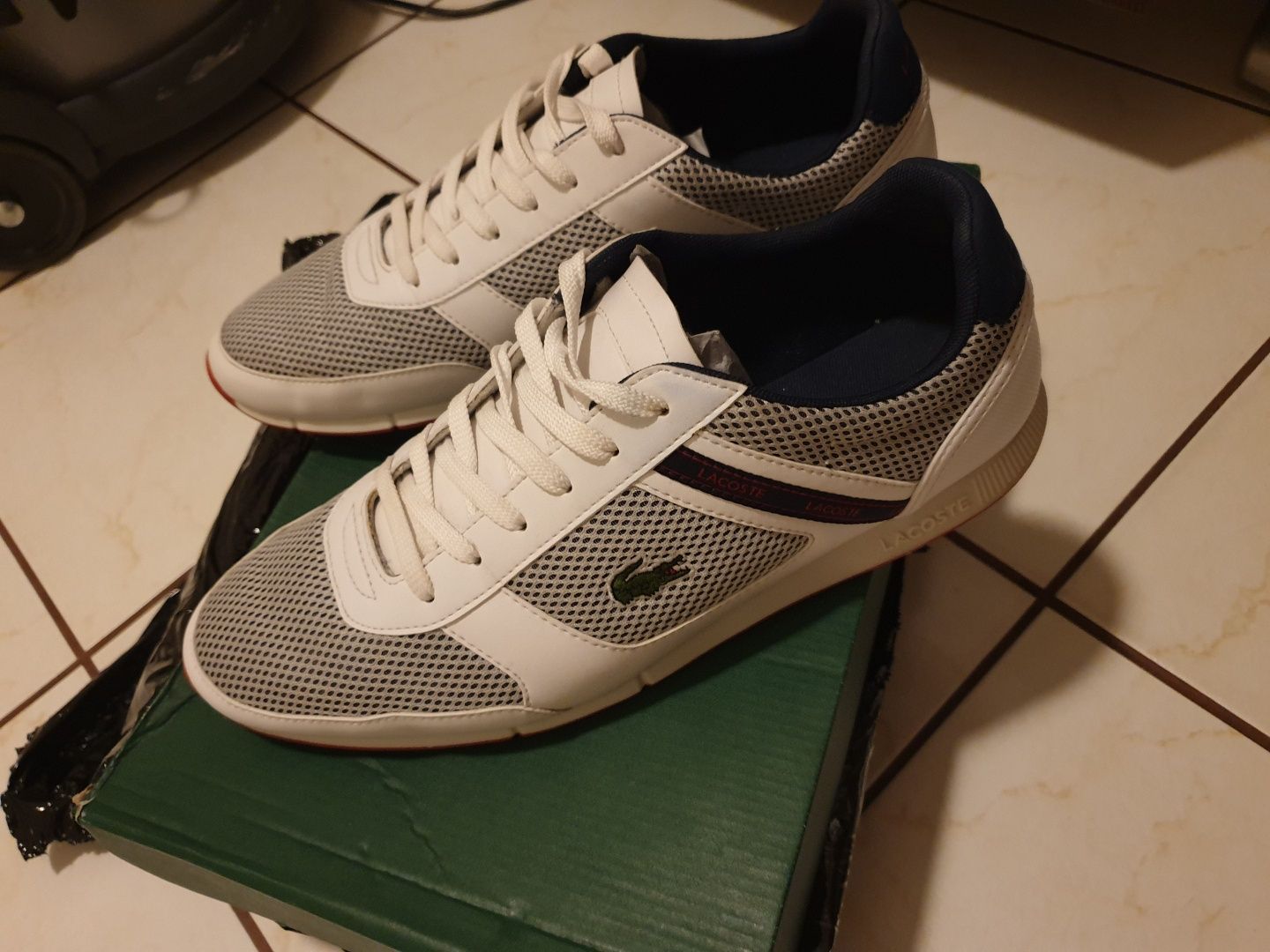 Buty Lacoste roz 42.5 jak nowe