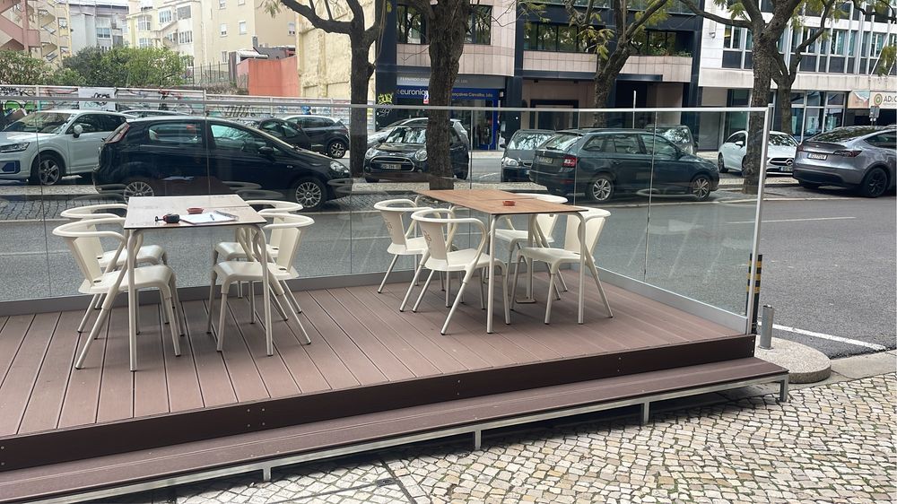 Trespassase Restaurante a funcionar Av novas