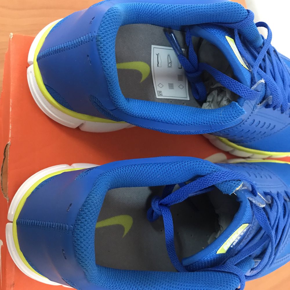 Кроссовки беговые 45 р NIKE Free 5.0 V4 Оригинал Новые