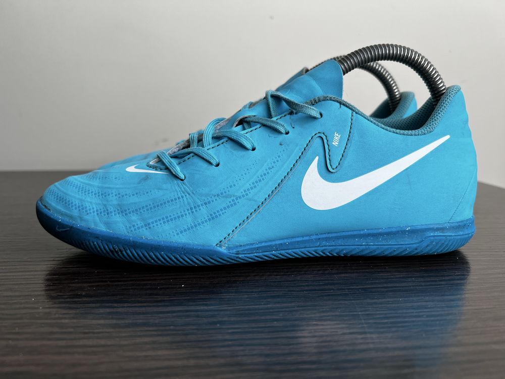 Кросівки Nike Phantom GX 2 Club FJ2568-400 Розмір 40 на 25 см