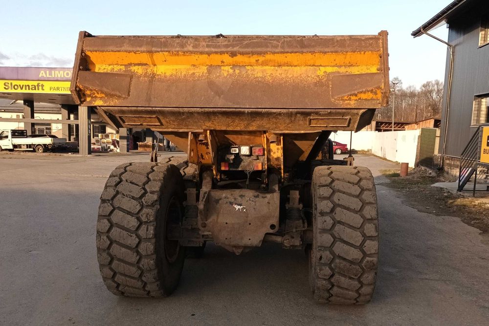 Wozidło JCB 722. Silnik Cummins. Mosty ZF. Klapa.Ładne opony.Transport