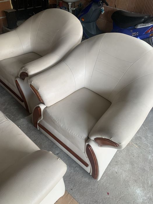 Vintage Sofa kremowa   Black redwhite łóżko z funkcją spania