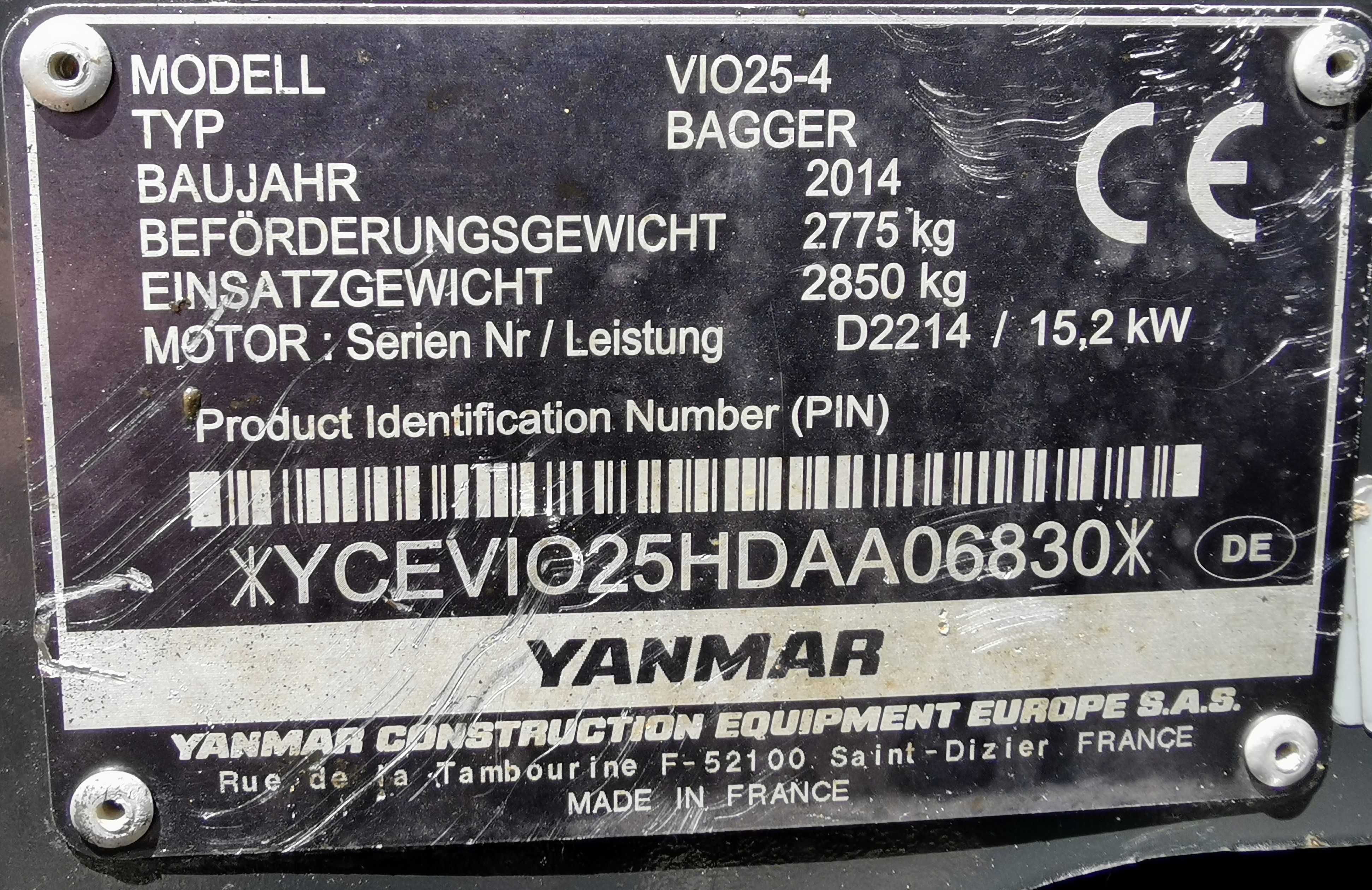 koparka minikoparka yanmar vio 25 - 4 rok 2014  waga 2775 kg.