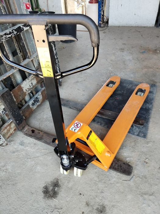 Porta paletes manual