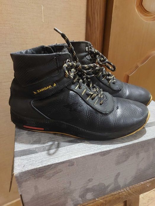 Зимние ботинки на мальчика 38р.