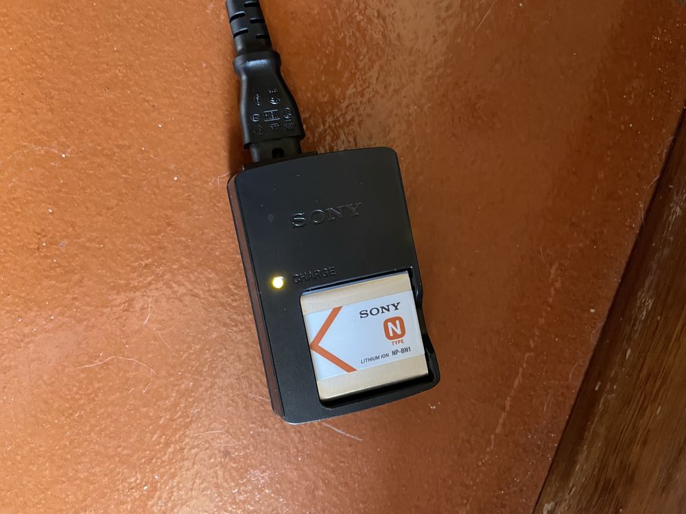 Sony Cyber-shot 12.1MP