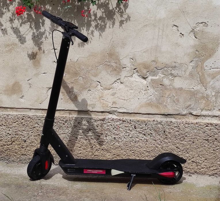 Hulajnoga elektryczna Bird, Okai ES100, F350 Electrisan