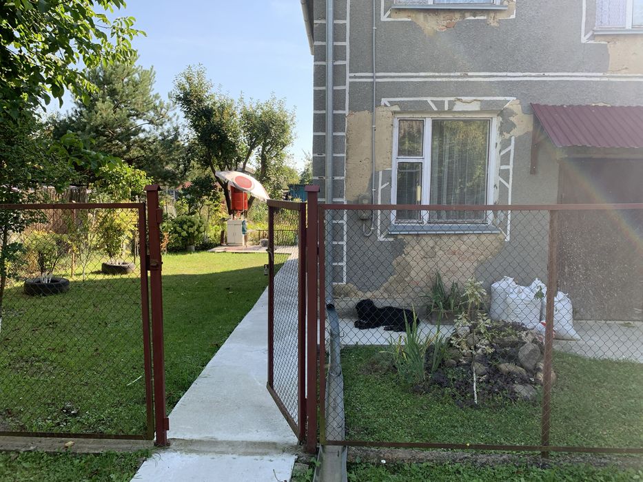 Дача біля села Буцнів