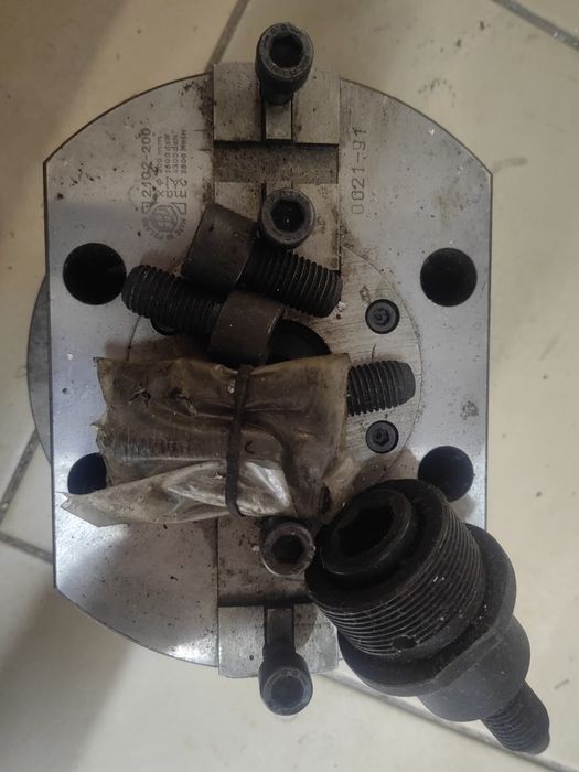 uchwyt hydrauliczny 0021-91 
polski producent