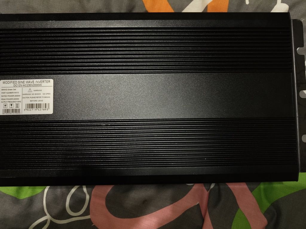 Інвертор Green Cell INV10 ACE 12 V Modified Sine Wave Inverter Man