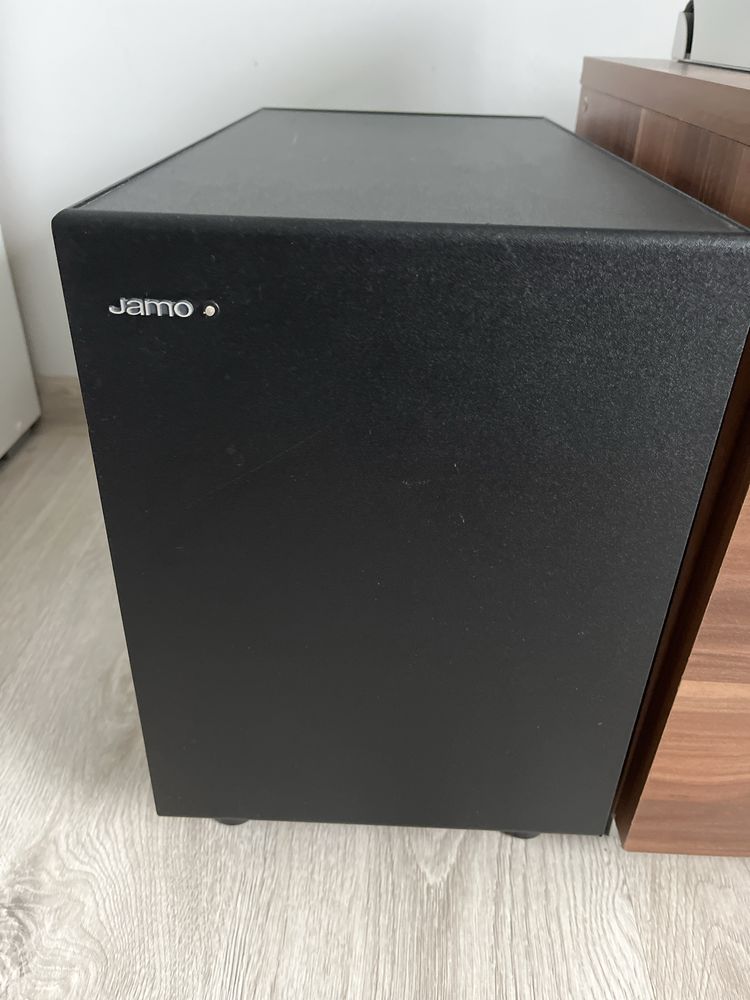 Zestaw kina domowego JAMO A 102 5:1 + Amplituner Marantz