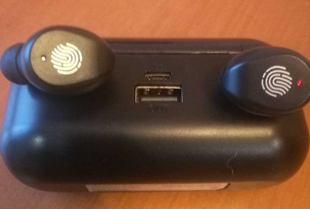 Бездротові навушники F9 Bluetooth 5,0 TWS