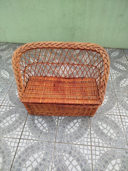 Banco em verga com arrumação