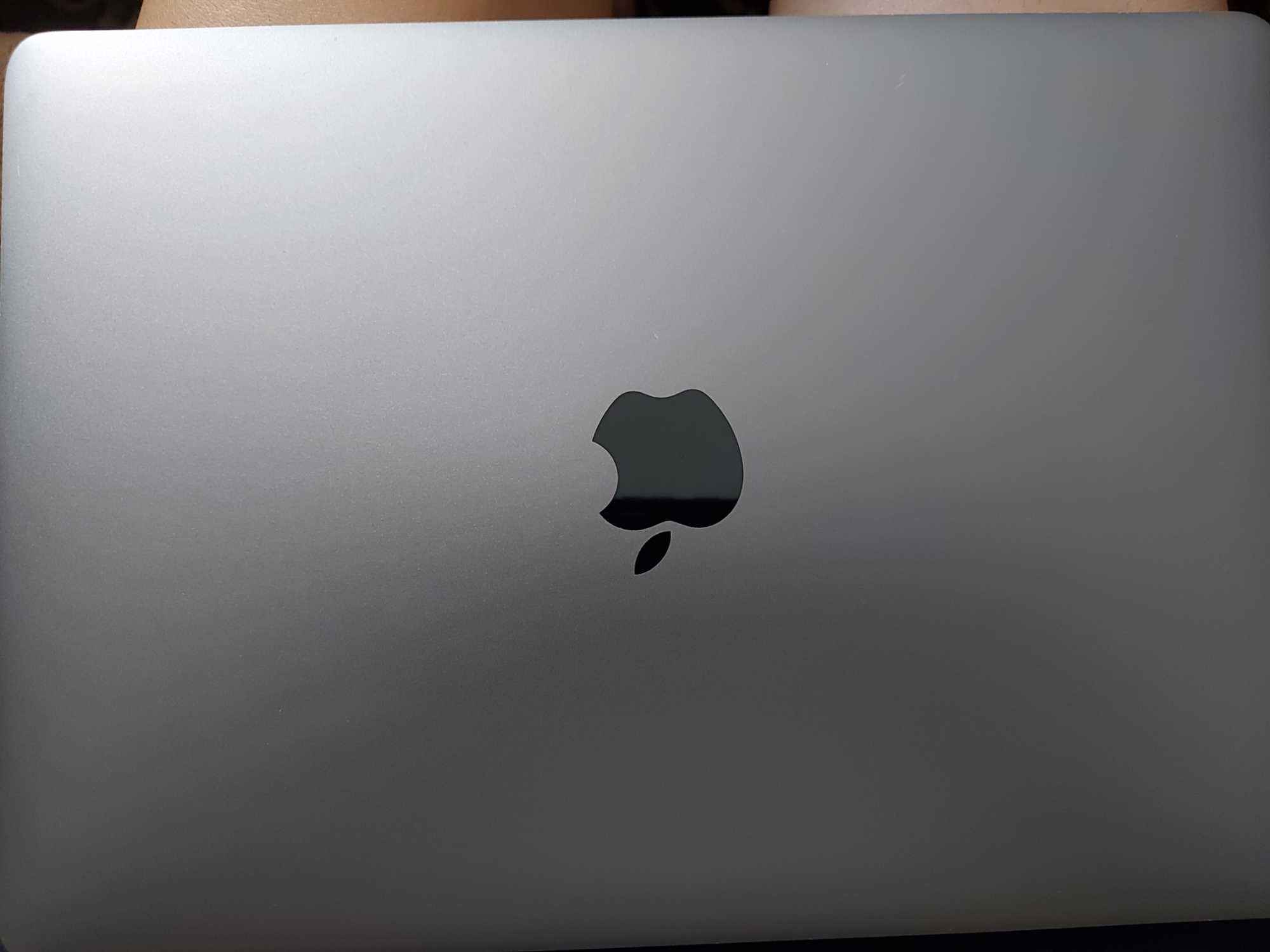 Macbook 12 2015р