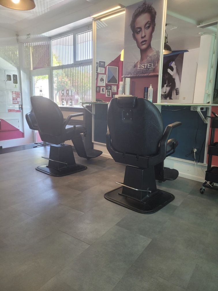 Trespasa se Cabeleireiro/Estética em Aveiro