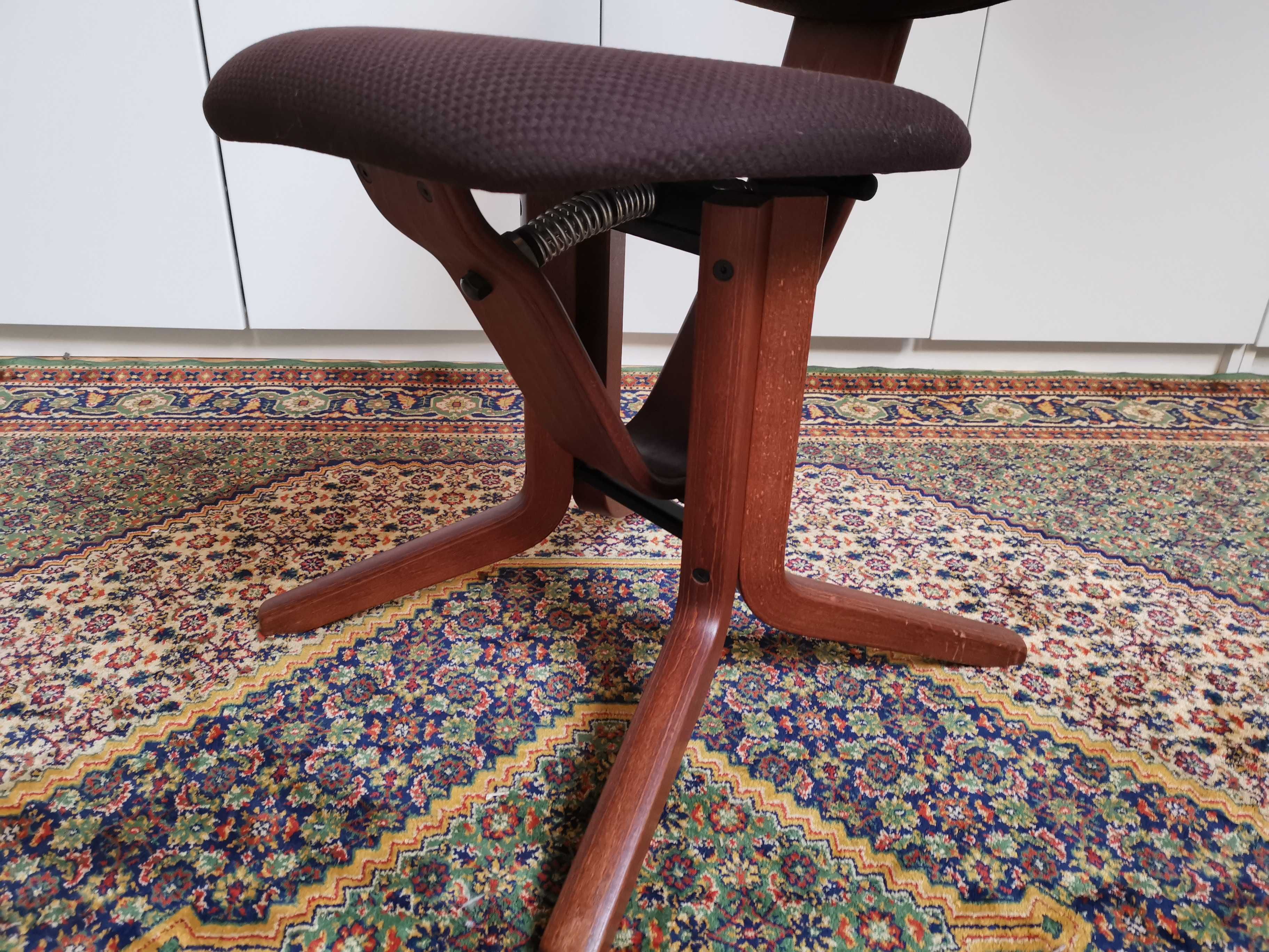 Ergonomiczne krzesło  Moizi
