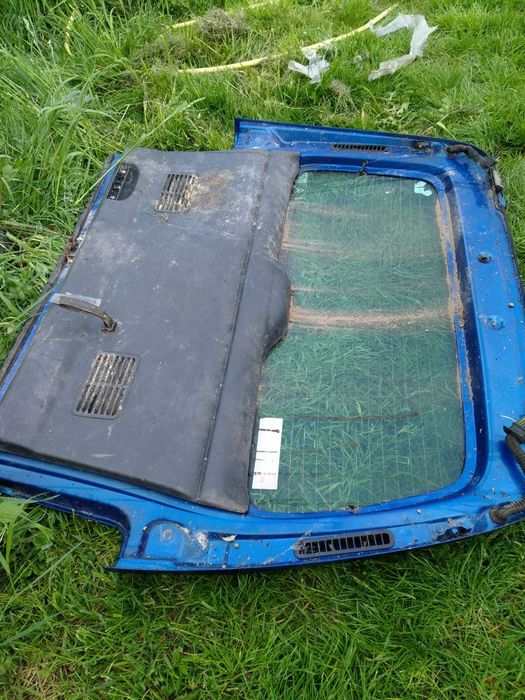 Klapa bagaznika citroen berlingo