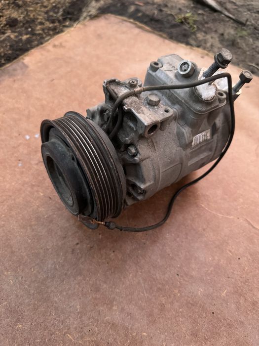 Компресор кондиціонера Ауді а4