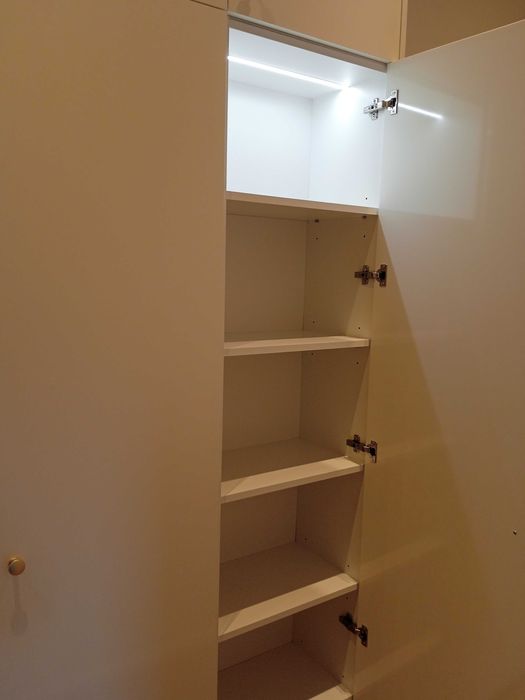 Meble na wymiar szafy garderoby Kuchnie