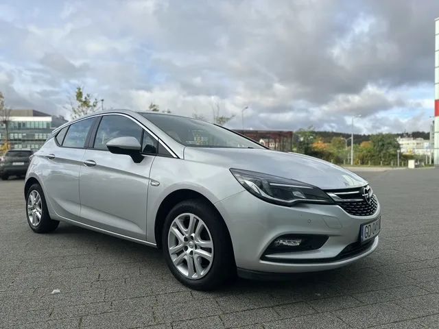 Opel Astra Pierwszy właściciel, używany, serwisowany w ASO, Opel Astra