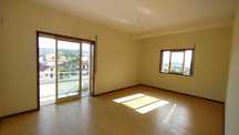 Apartamento T2 com Lugar de Garagem no centro de Paredes