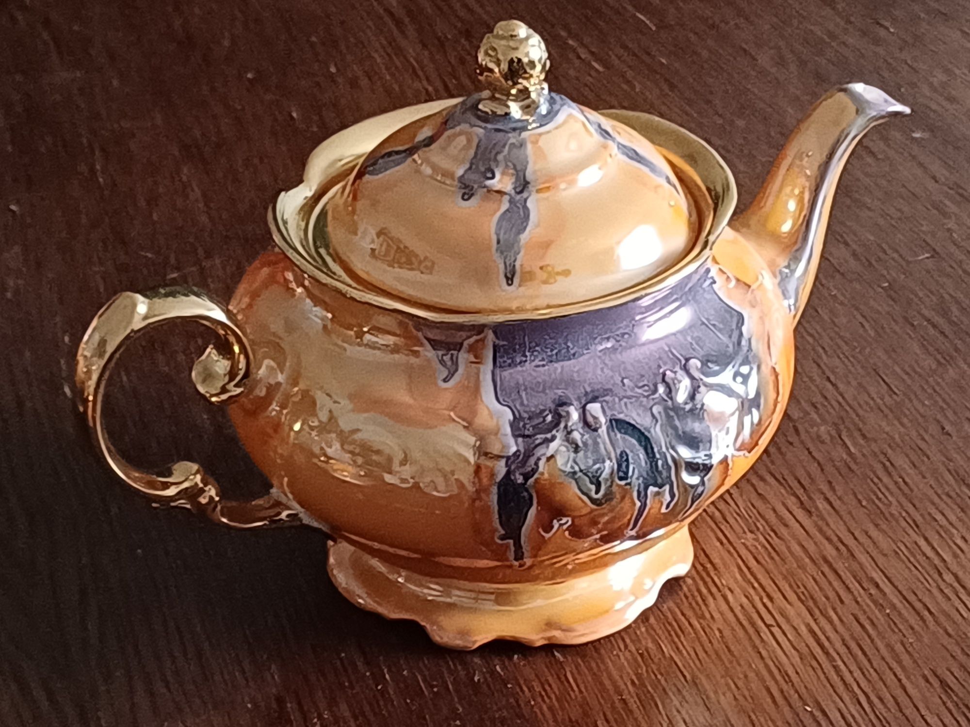 Złocony serwis do kawy Porcelana Wałbrzych