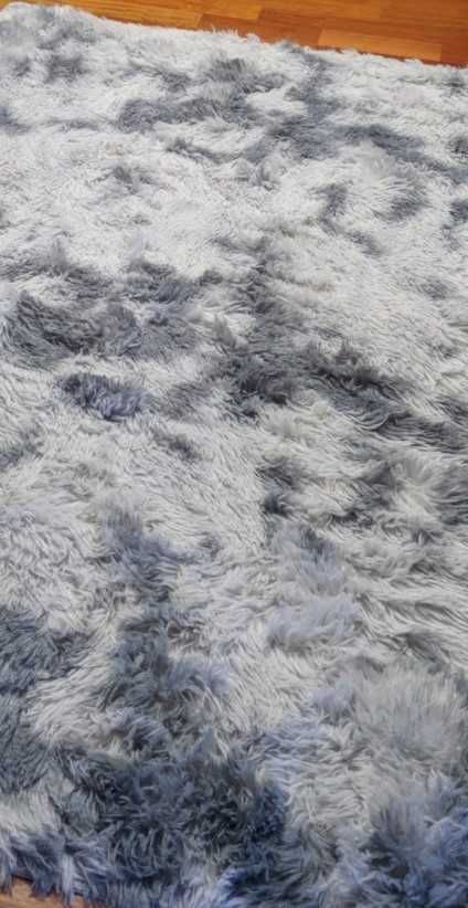 Miękki dywan pluszowy do sypialni salonu shaggy 150 x 100 cm