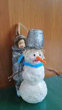Ватная елочная игрушка Девочка и снеговик