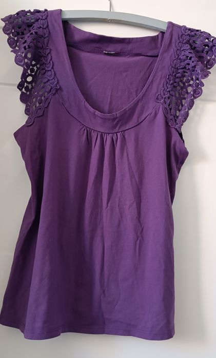 Bluzka z koronkowymi rękawami