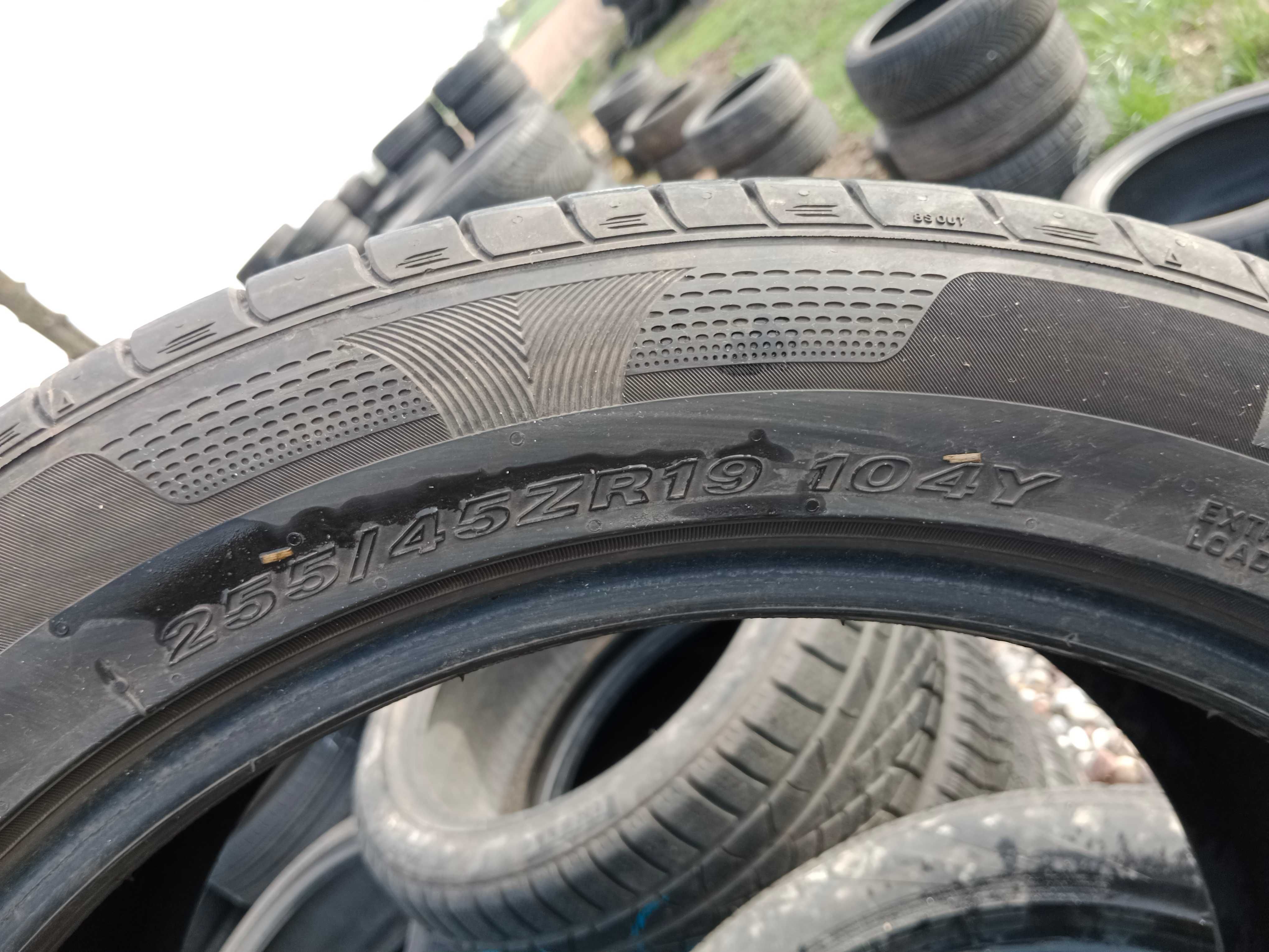 Opona używana 255/45R19 Nexen Nfera Sport SU2 1szt.