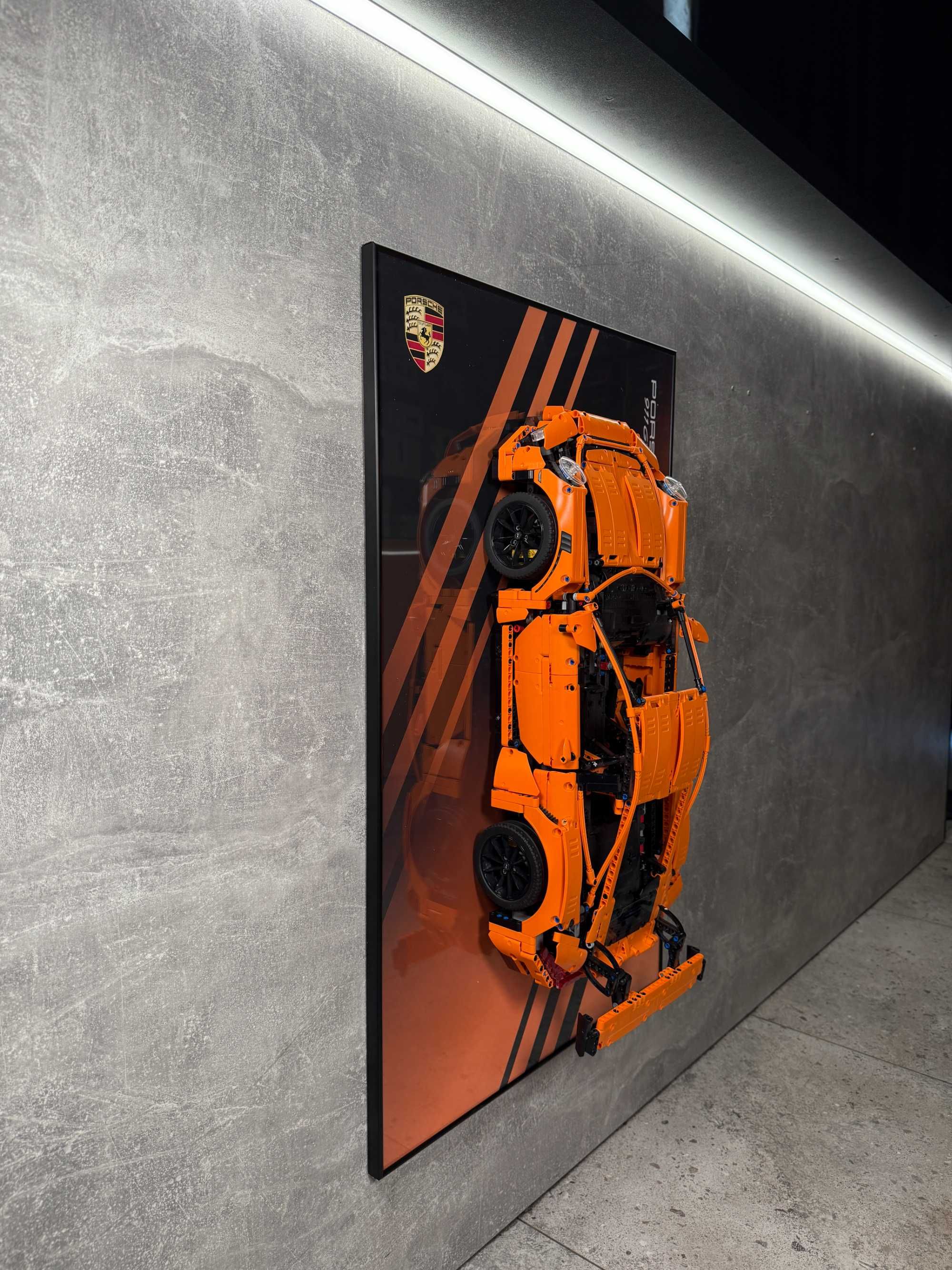 Тримач на Стіну для Конструктора 42056 Лего Технік 911 GT3 RS Порш