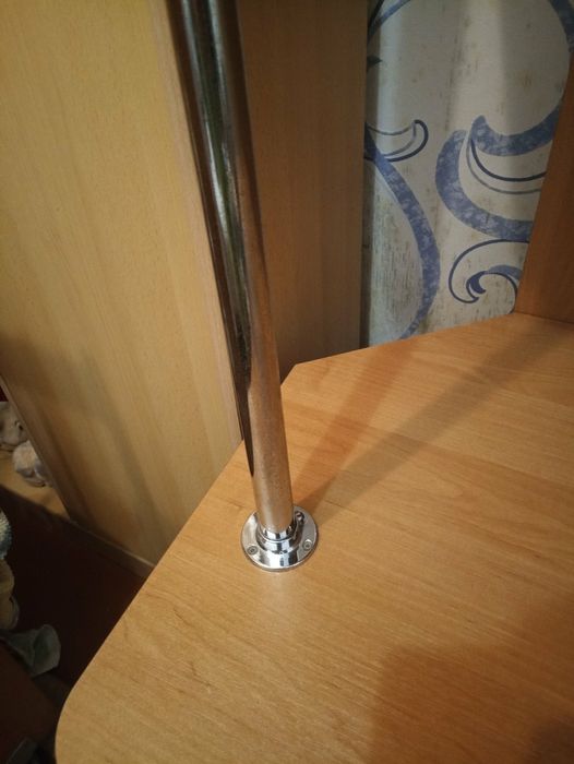 Этажерка для телевизора и другой техники