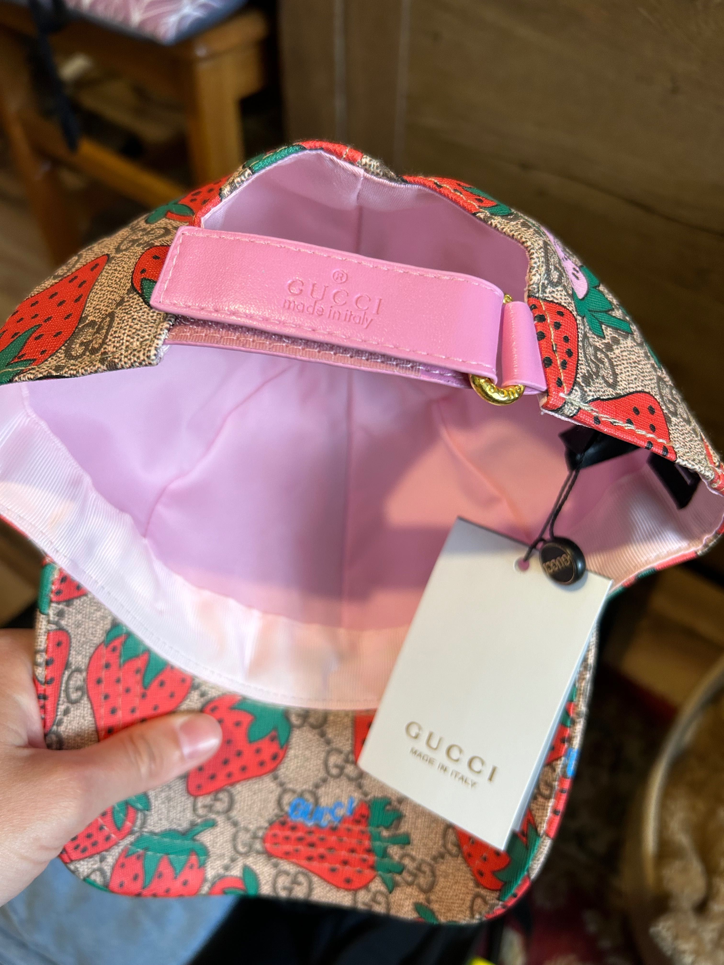 Czapka Gucci z metką