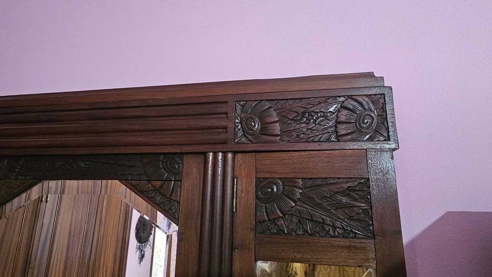 Cómoda antiga anos 40