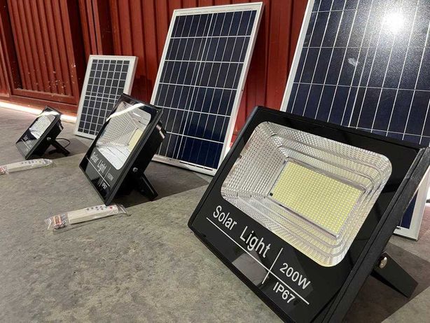 Projetores LED C/ Painel Solar - 40W, 100W e 300W - 100% Autónomos