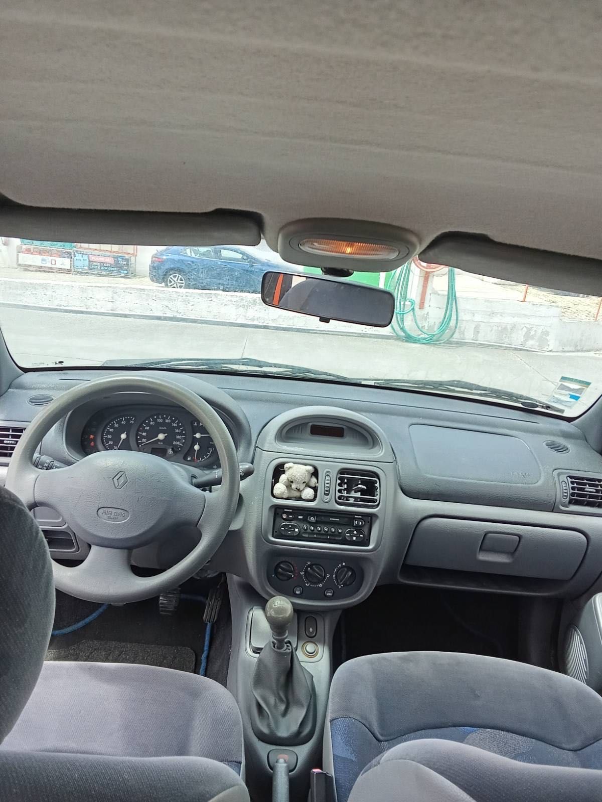 Vendo clio em muito bom estado