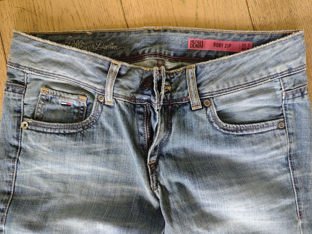Spodnie jeansowe Tommy Hilfiger 28/32 prosta nogawka