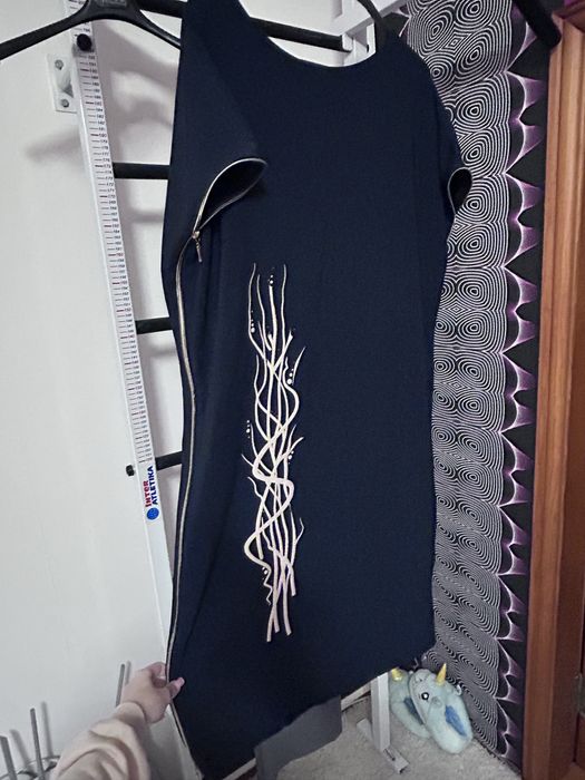 Нове плаття з біркою