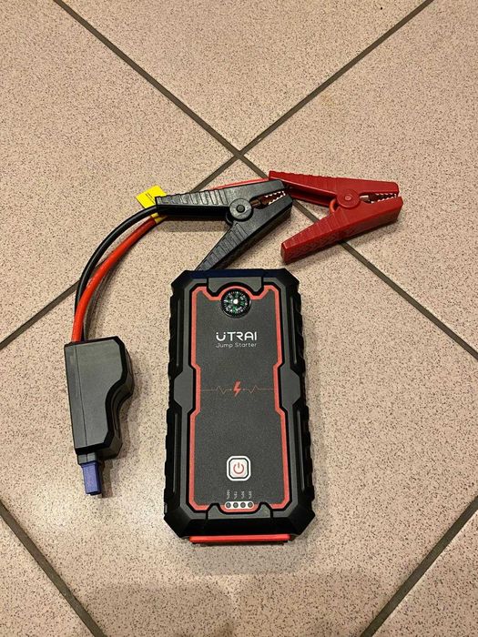 Urządzenie rozruchowe do auta UTRAI akumulator 2000A booster powerbank