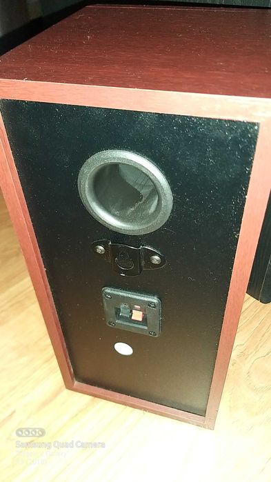 Zestaw głośników z cyfrowym wzmacniaczem 2.1 + subwoofer