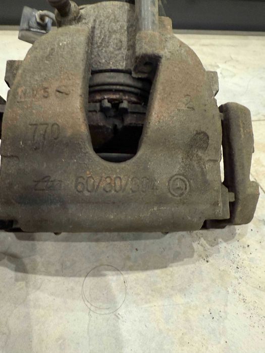 передні супорта w211 3.0 4matic