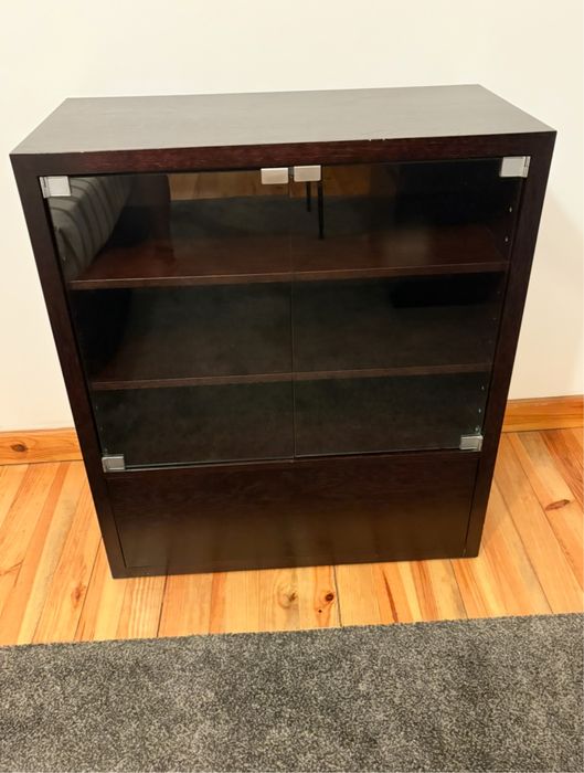 Vitrine - Móvel - Estante