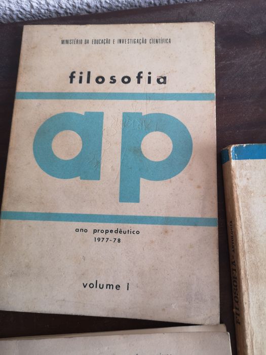 Vendo vários livros faça a sua oferta por tudo