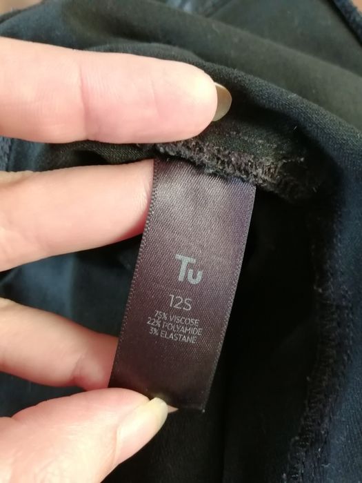 Чорні скінні висока талія