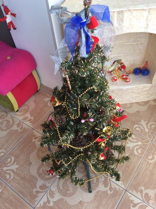 Ёлка искусственная