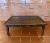Mesa de centro em madeira