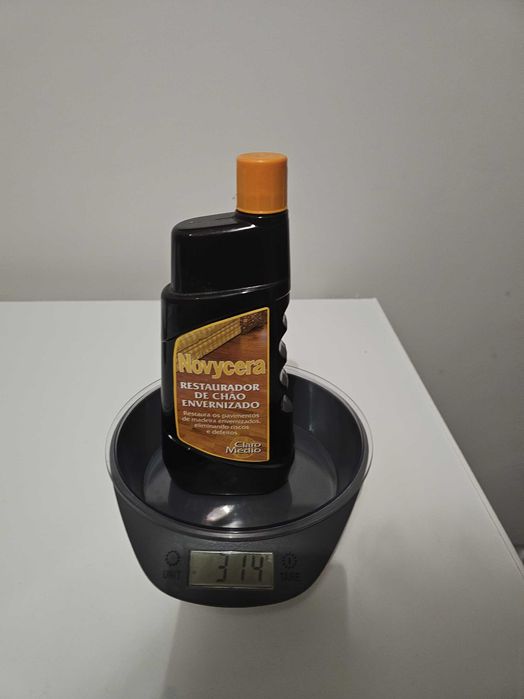 Reparador móveis.