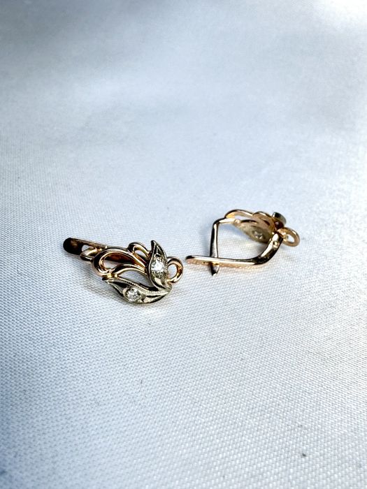 Золоті радянські сережки з діамантами