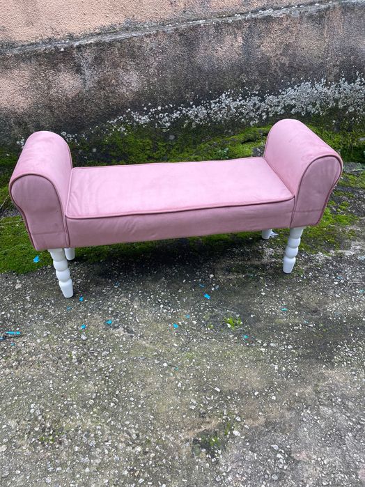 Banqueta rosa decorativa